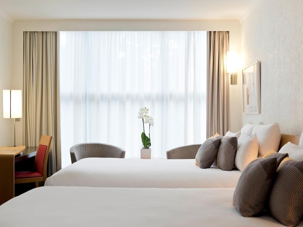 NOVOTEL GENEVE CENTRE photo 3