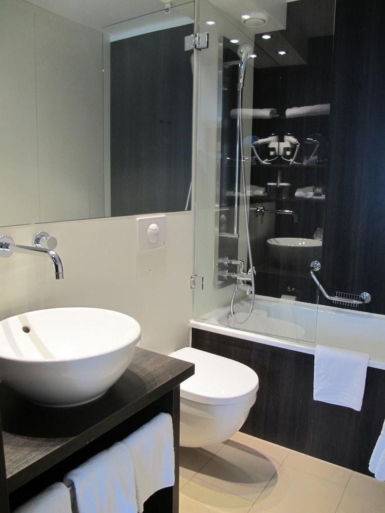 Crowne Plaza Zurich photo 2