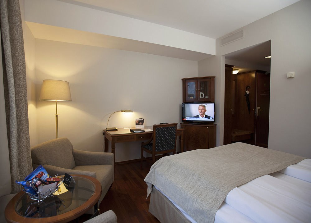 Home Hotel Bryggen photo 1