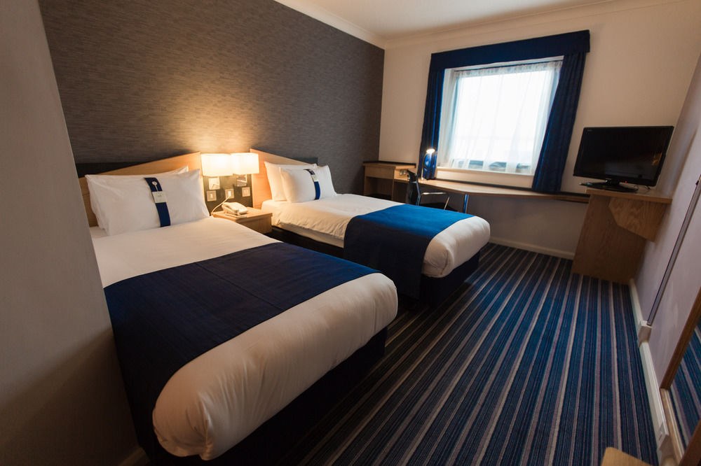 HOLIDAY INN EXPRESS LONDON STRATFORD photo 1