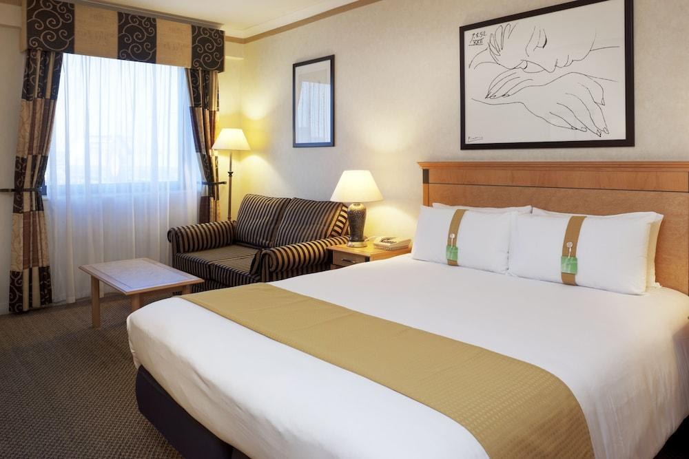 Crowne Plaza London - Kings Cross photo 2