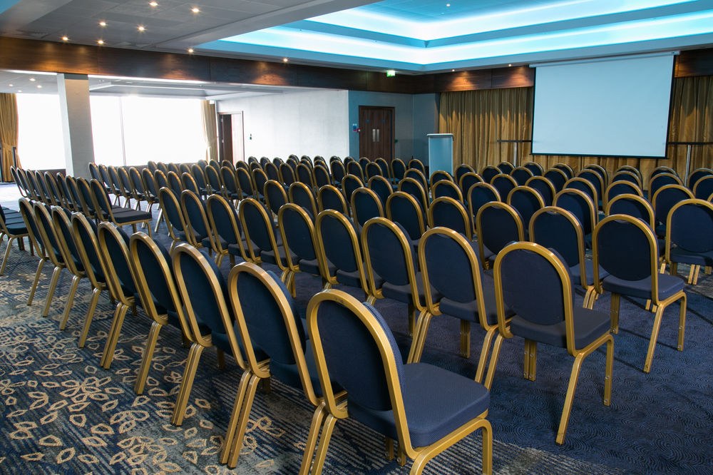 HOLIDAY INN LONDON WEMBLEY photo 1