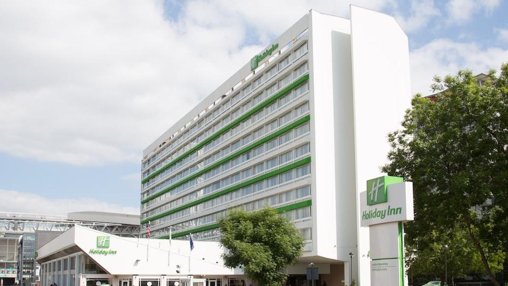 HOLIDAY INN LONDON WEMBLEY photo 2