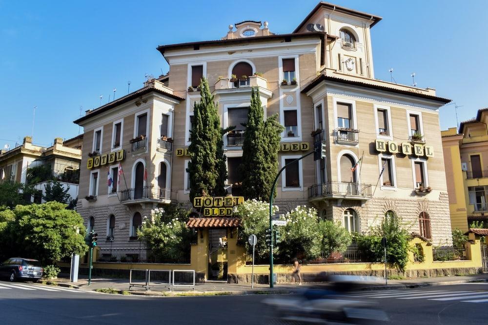 The Cross Hotel