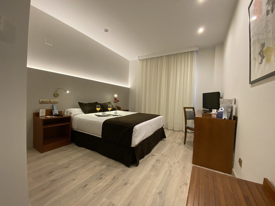 HOTEL PONFERRADA PLAZA photo 2