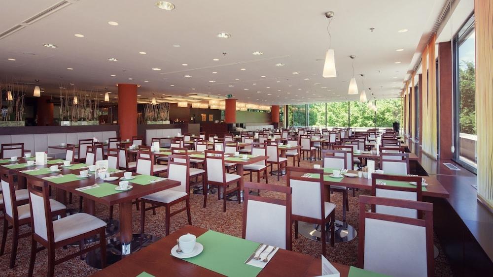 CROWNE PLAZA BRATISLAVA photo 4