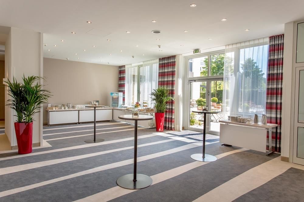 HOLIDAY INN DUSSELDORF-NEUSS