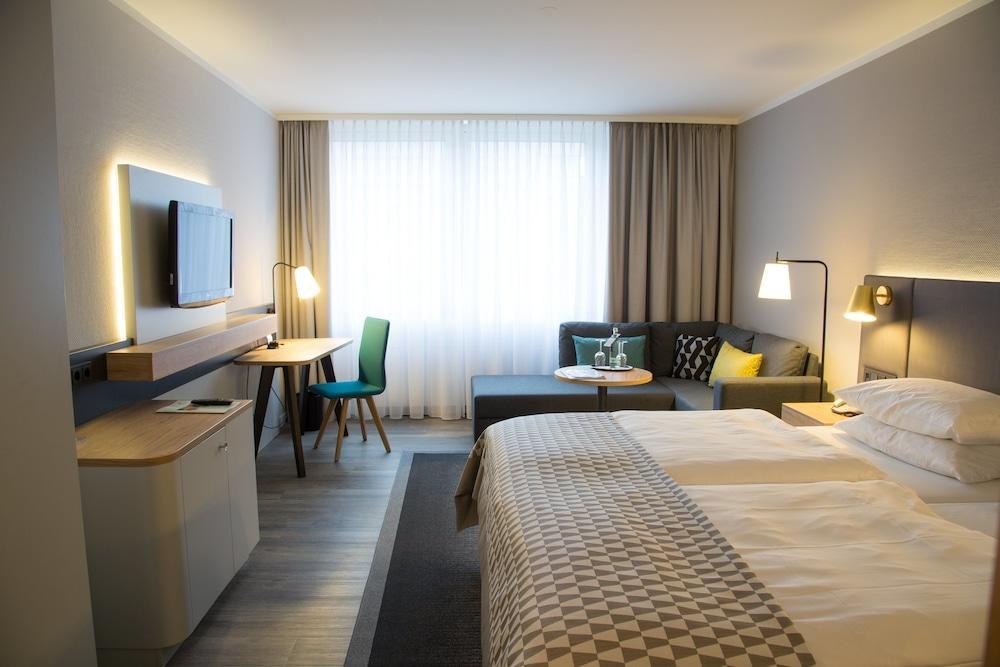 HOLIDAY INN DUSSELDORF-NEUSS photo 2