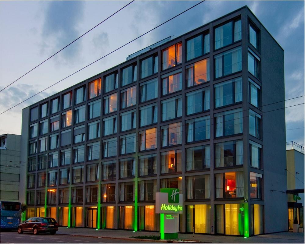Holiday Inn Salzburg City photo 2
