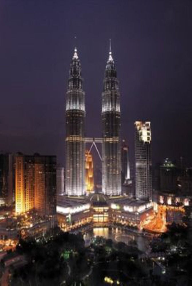 TRADERS HOTEL KUALA LUMPUR photo 1