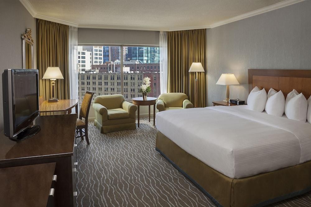 INTERCONTINENTAL TORONTO CENTRE photo 2