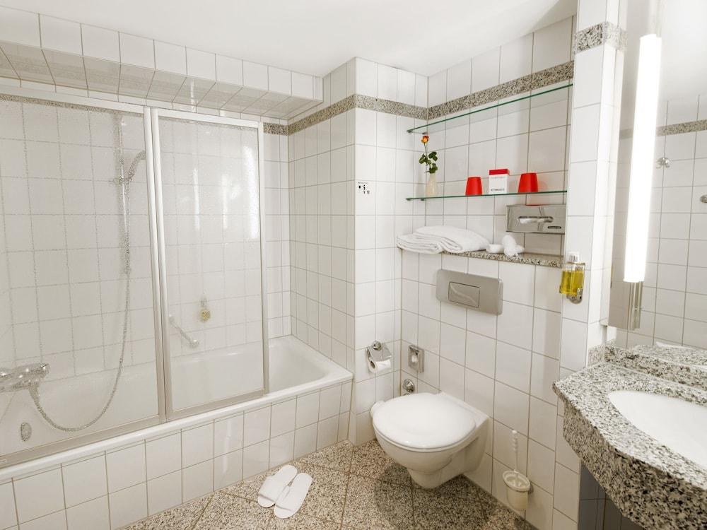 DORMERO HOTEL DRESDEN CITY photo 4