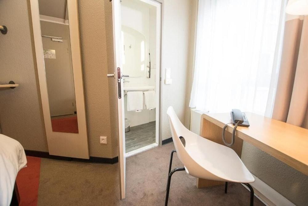 Ibis Cologne Centrum photo 3