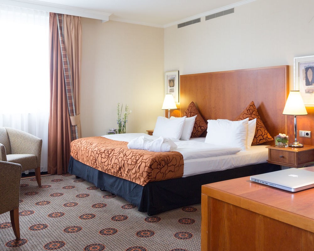 CROWNE PLAZA HAMBURG - CITY ALSTER photo 1