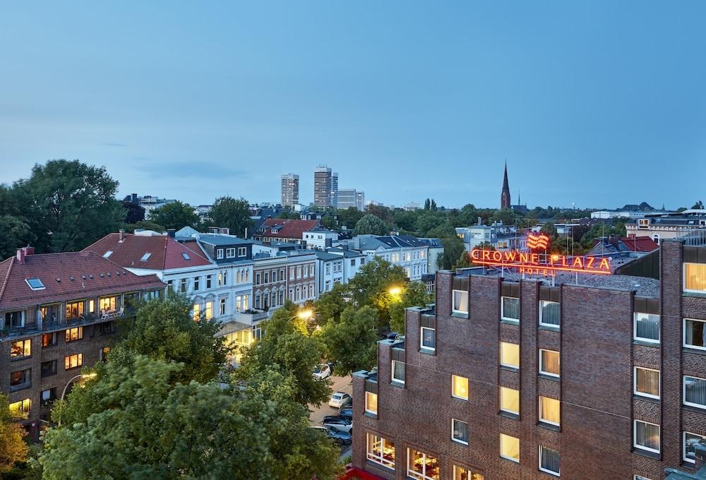 CROWNE PLAZA HAMBURG - CITY ALSTER photo 2