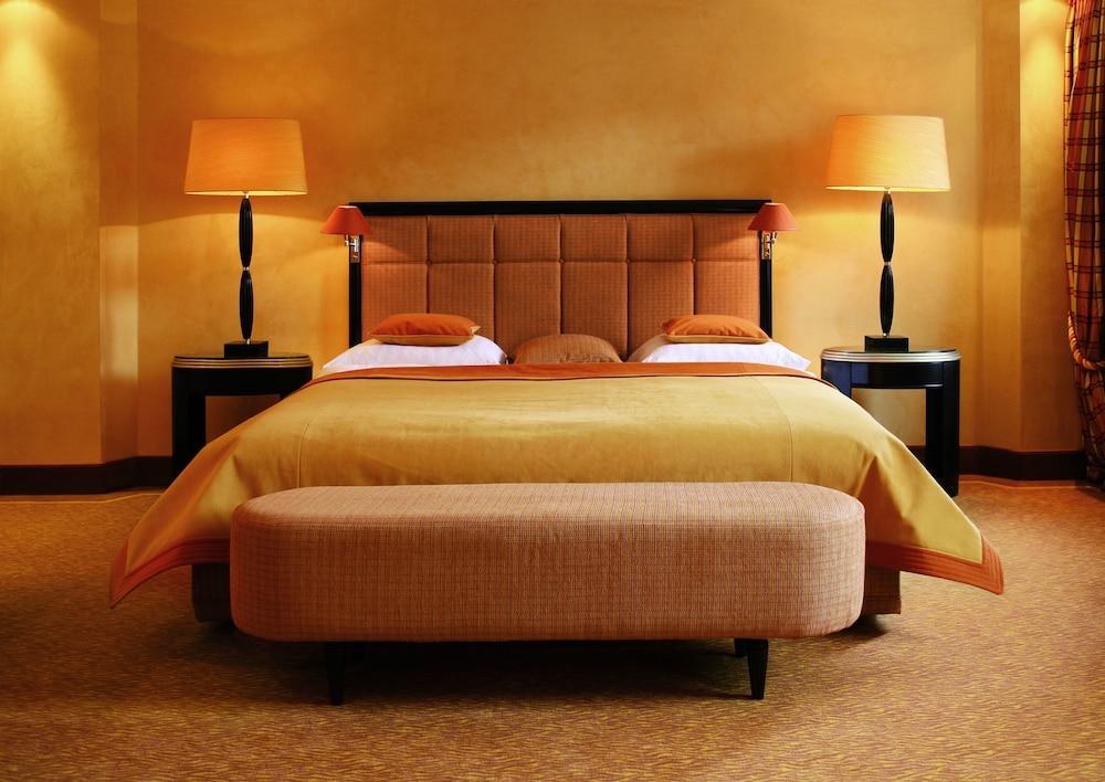 Bayerischer Hof photo 2