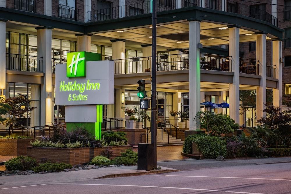 HOLIDAY INN AND SUITE VANCOUVER DOWNTOWN photo 3