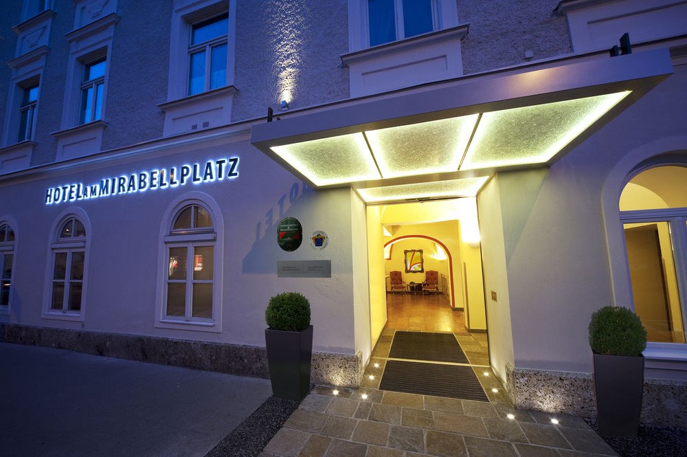 AM MIRABELLPLATZ