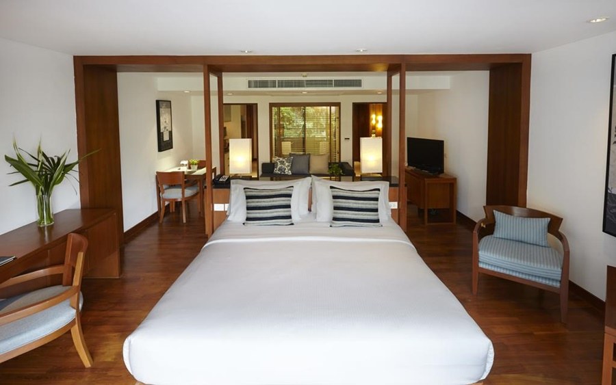 WOODLANDS SUITES SERVICE RESIDENCES photo 1