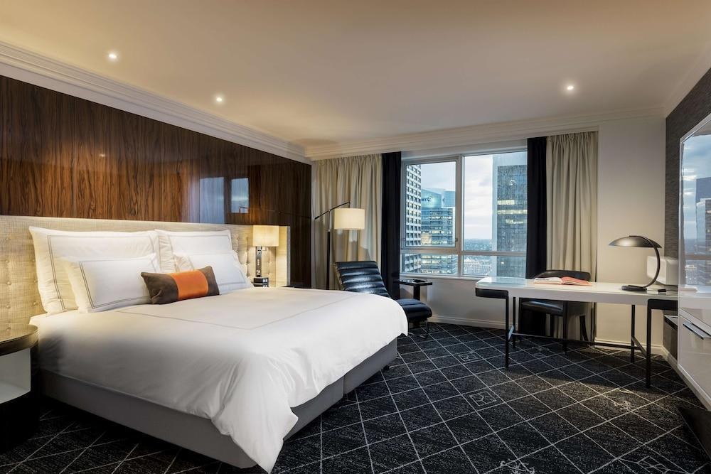 SWISSOTEL photo 4
