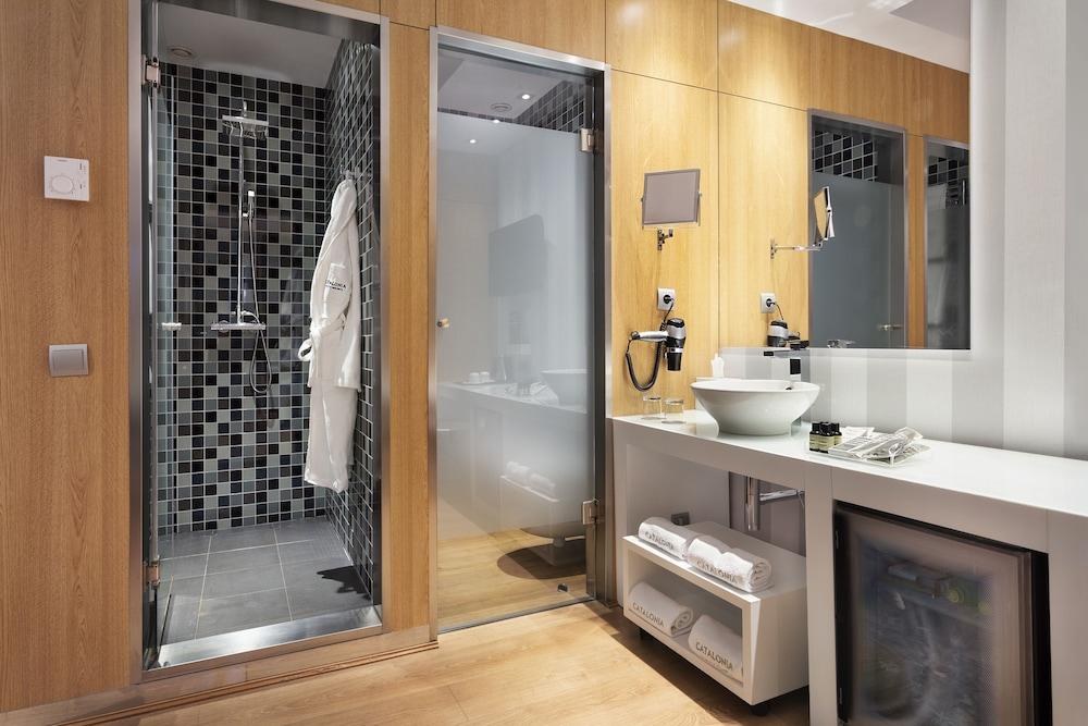 CATALONIA REINA VICTORIA WELLNES & SPA photo 4