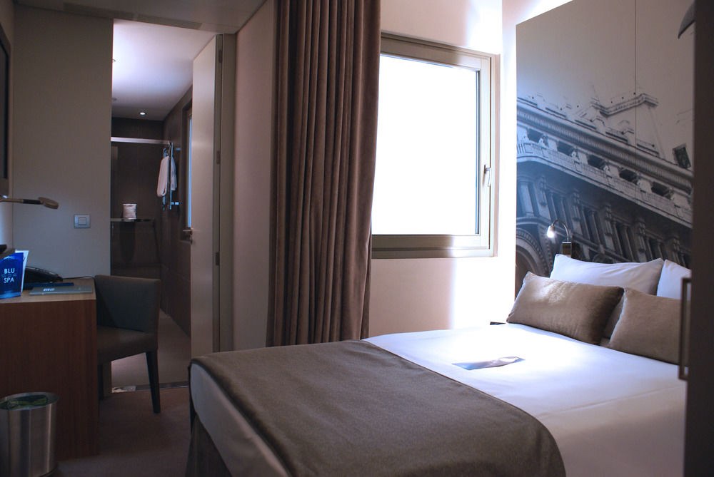 Radisson Blu Hotel, Madrid Prado photo 1