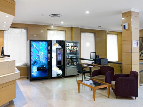 ISTAY BY NH ZARAGOZA SPORT HOTEL photo 2