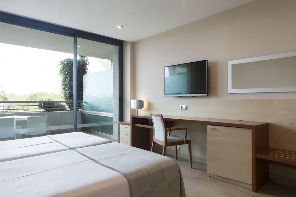 DELOIX AQUA CENTER HOTEL photo 2