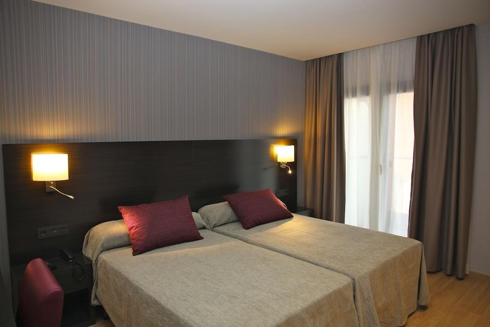 PETIT PALAU HOTEL, ONLY ADULTS photo 2