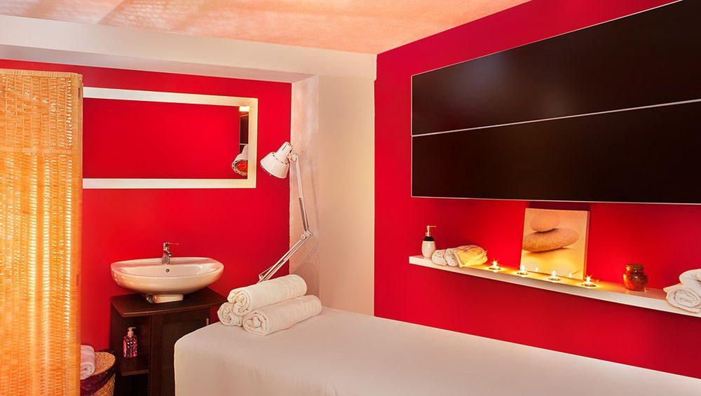 RH Casablanca Suites photo 1