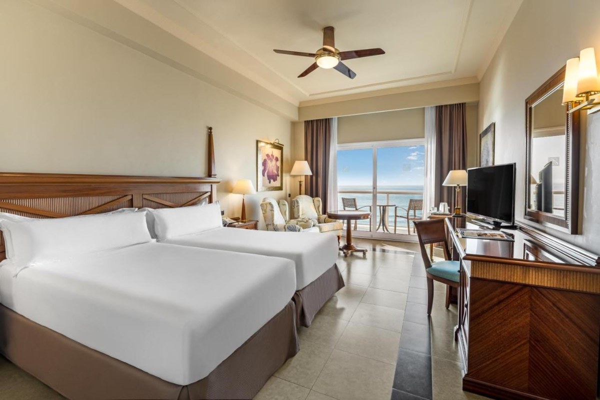 ELBA ESTEPONA GRAN HOTEL & THALASSO SPA photo 3