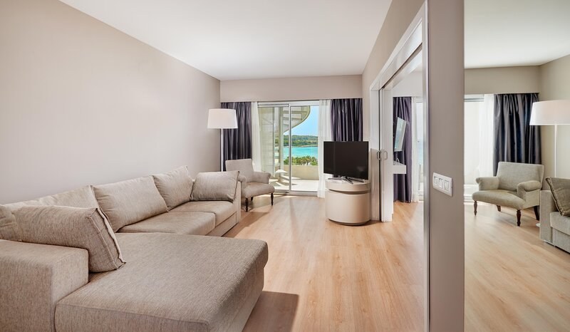 HIPOTELS MEDITERRANEO ADULTS ONLY photo 3
