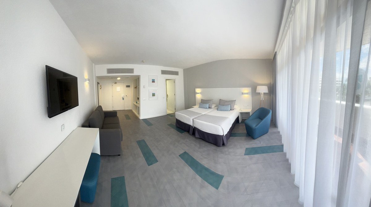 BLUE SEA PUERTO RESORT photo 1