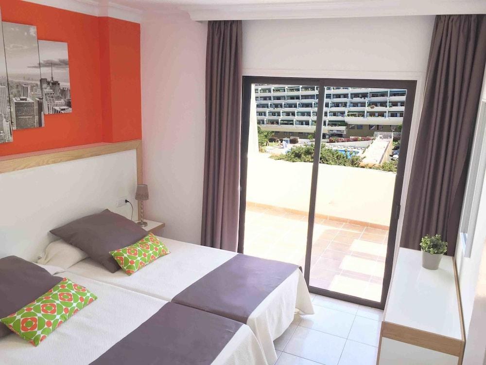 APARTAMENTOS BAHIA PLAYA photo 4