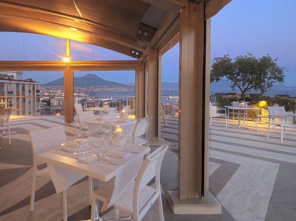 RENAISSANCE NAPLES HOTEL MEDITERRANEO photo 2