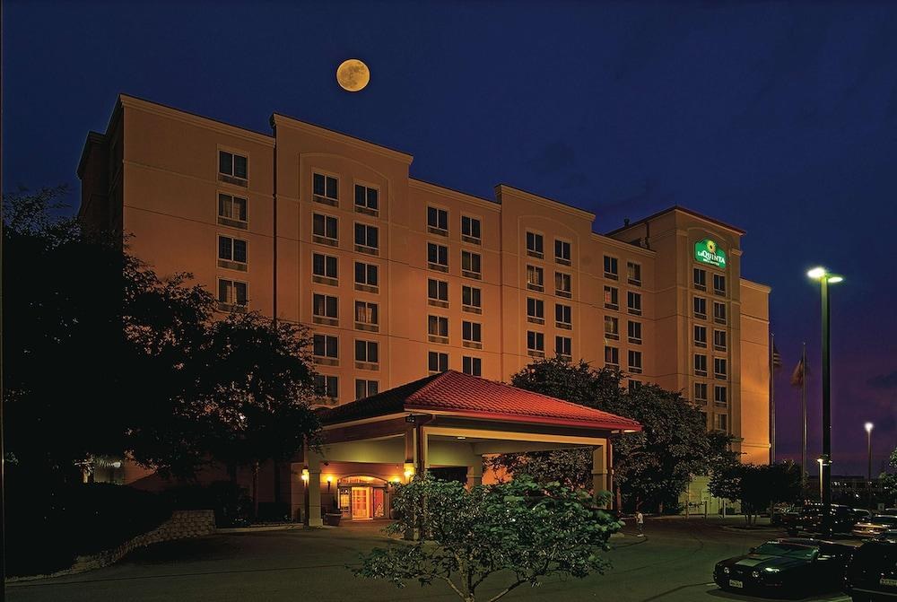 LA QUINTA INN & SUITES SAN ANTONIO MEDICAL CENTER photo 4