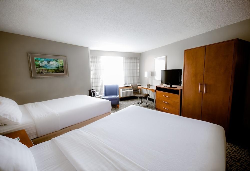 HOLIDAY INN RALEIGH DOWNTOWN photo 4