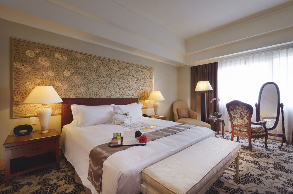 Lees Hotel