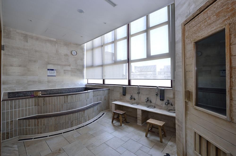 Lees Hotel photo 2