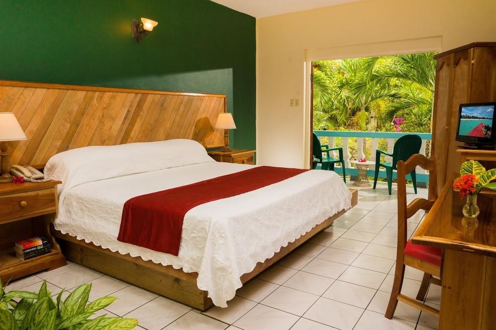 LEGENDS BEACH RESORT photo 4