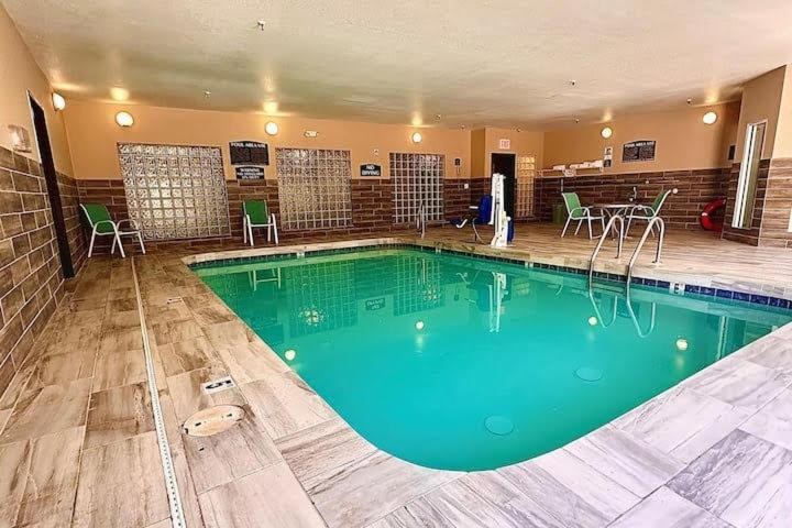 Baymont by Wyndham Phoenix North photo 4