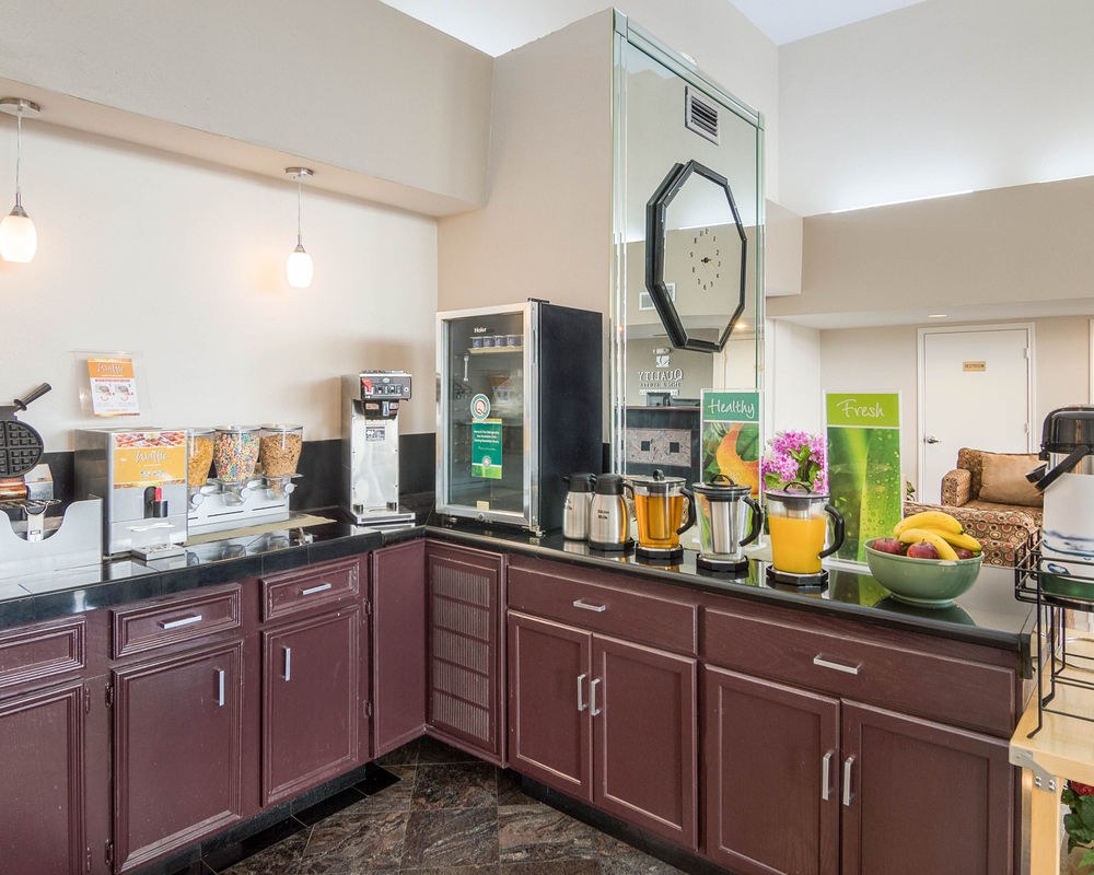 QUALITY INN & SUITES WEST-ENERGY CORRIDOR