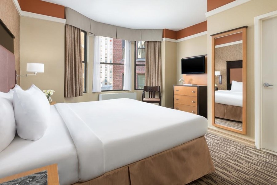 THE HOTEL @ FIFTH AVENUE photo 3