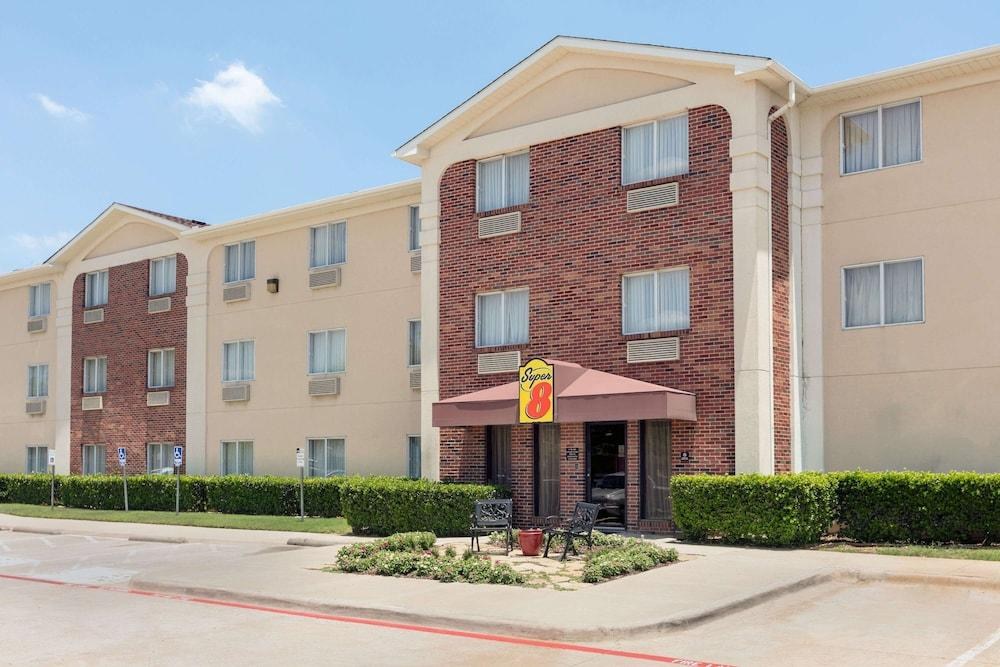 Super 8 by Wyndham Grapevine/DFW Airport Northwest photo 4