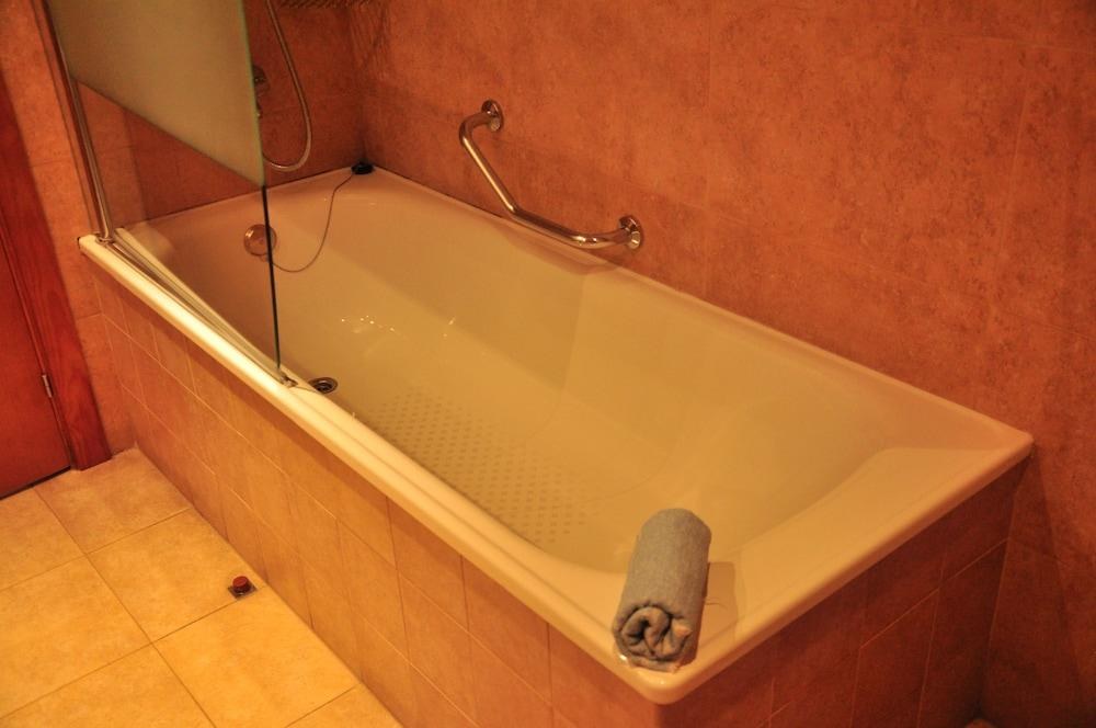HOTEL - APARTAMENTOS PUERTO MAR photo 2