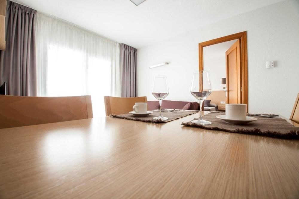 APARTHOTEL ACUAZUL