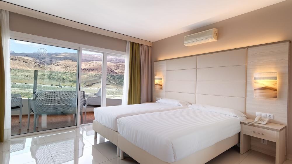 Bull Escorial & Spa photo 4