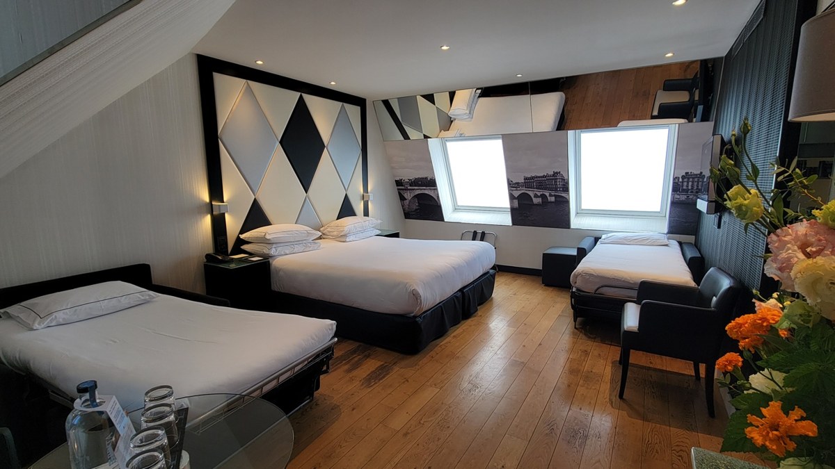 EMPIRE PARIS photo 2