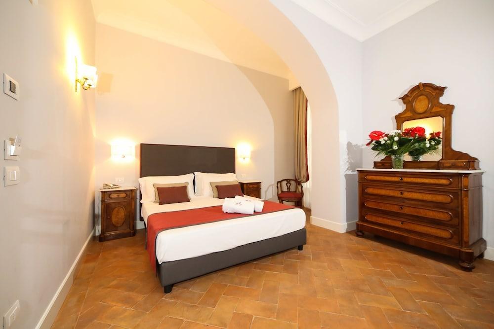 DECUMANI HOTEL DE CHARME photo 1