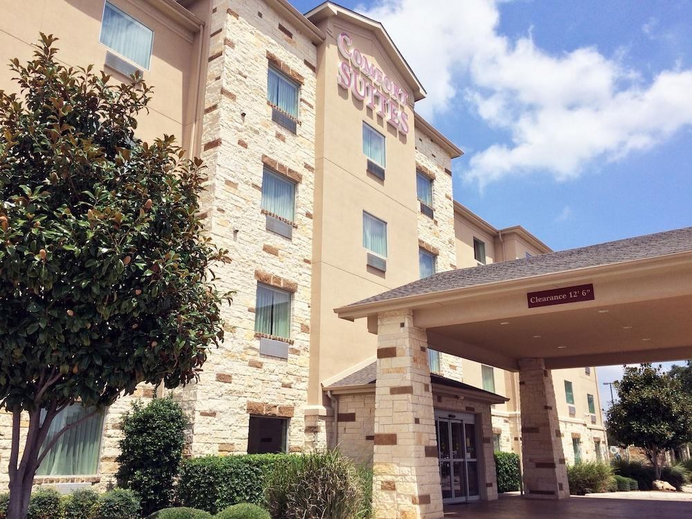 COMFORT SUITES STONE OAK photo 3